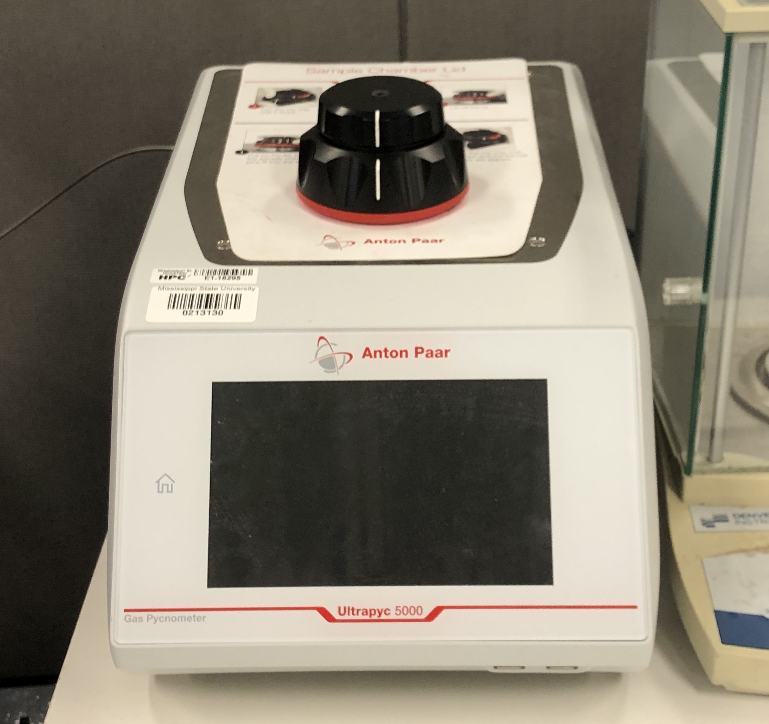 Gas Pycnometer